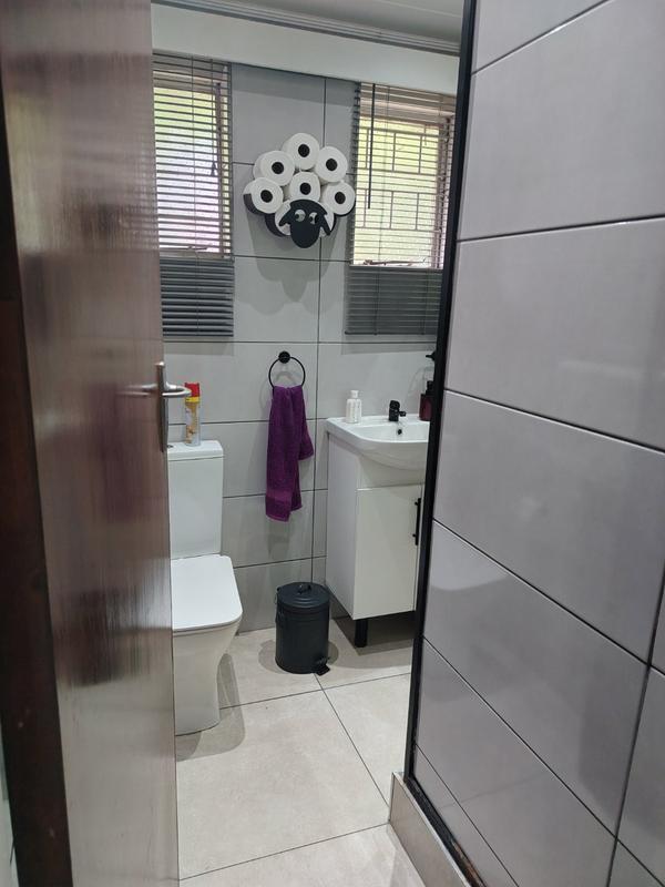5 Bedroom Property for Sale in Sasolburg Ext 4 Free State